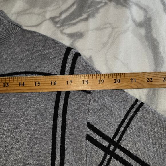 Ellen Tracy Turtleneck Sweater Gray/Black Women's Size M - Picture 5 of 7